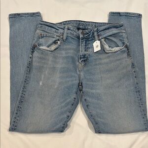 American Eagle Outfitters Light Blue Skinny Jeans